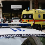 Atina’daki dairesinin dışında bir kadın ölü bulundu, şüpheli gözaltına alındı